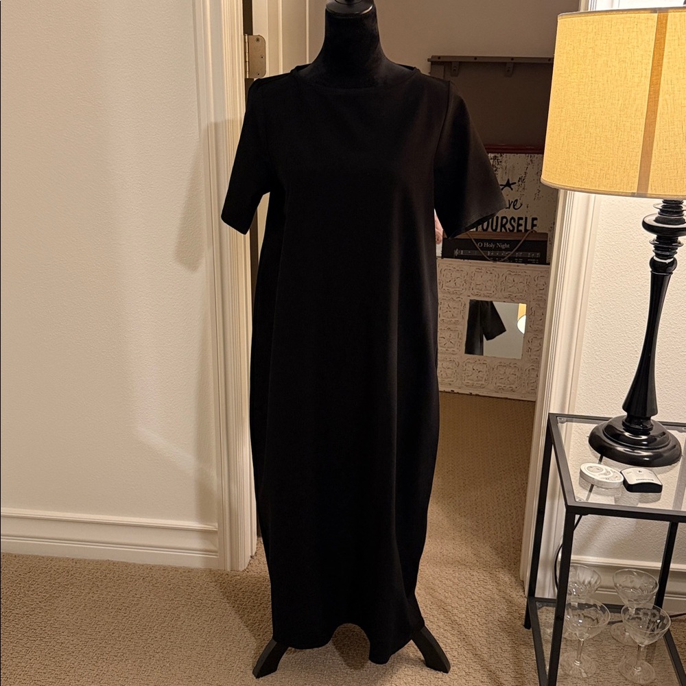 Elegant Black Dress